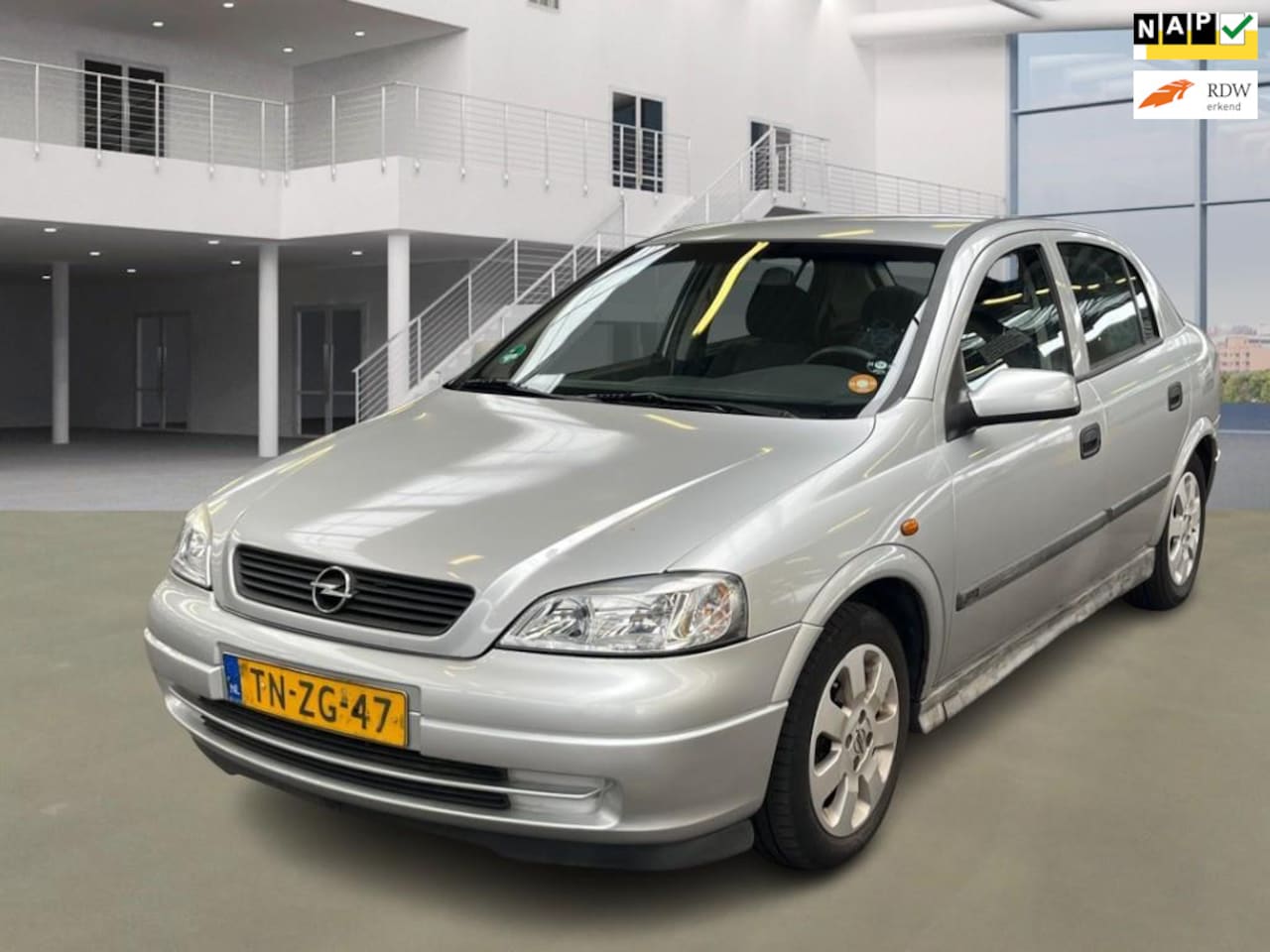 Opel Astra - 1.6 Club AUTOMAAT APK NAP!! - AutoWereld.nl
