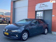 Volkswagen Polo - 1.0 MPI BEATS APK CLIMA PDC FRONT ASSIST