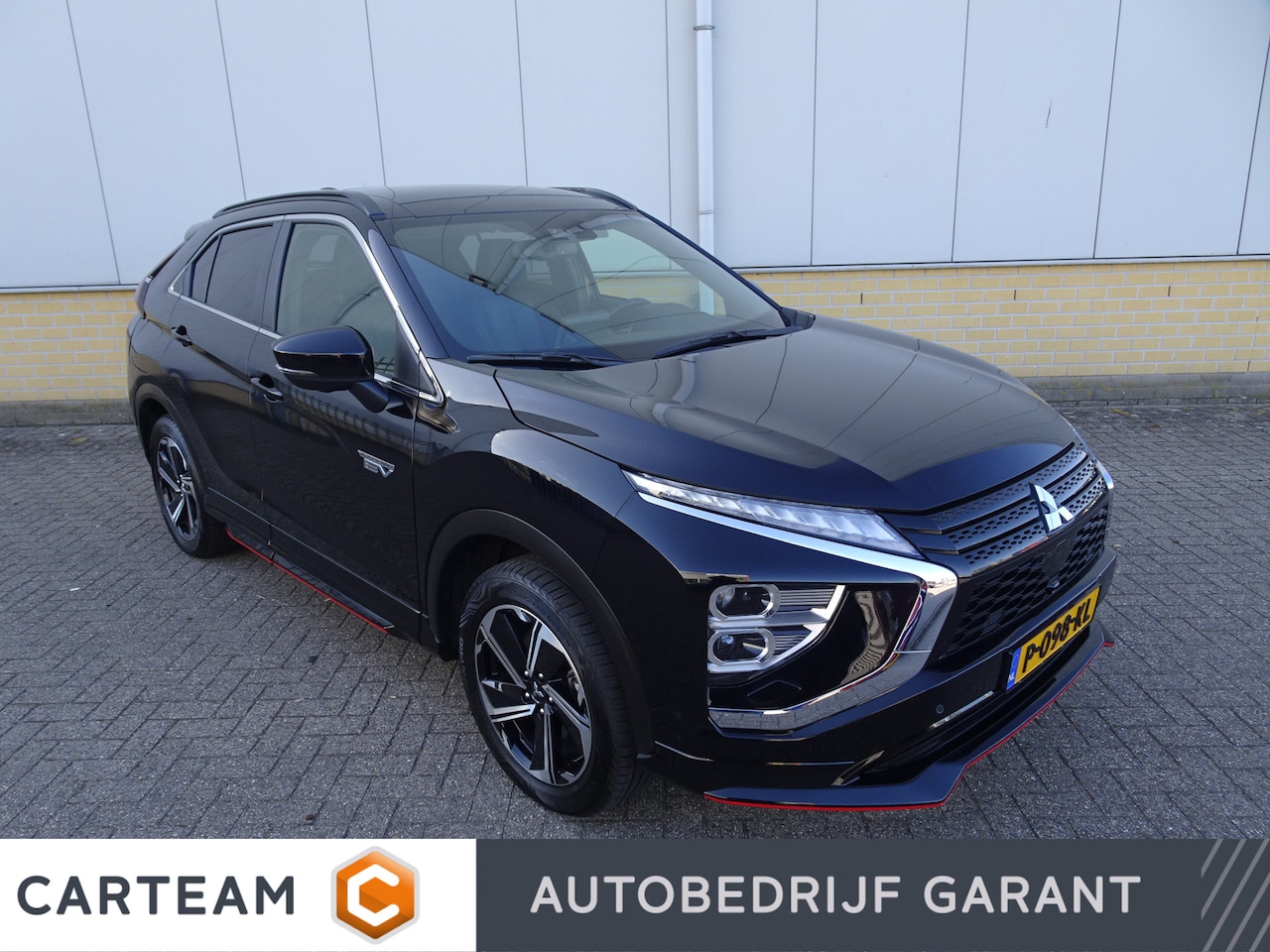 Mitsubishi Eclipse Cross - 2.4 PHEV INSTYLE 4wd Vol-leder Pano-dak duurte uitv. voorzien van alle denkb. opties - AutoWereld.nl