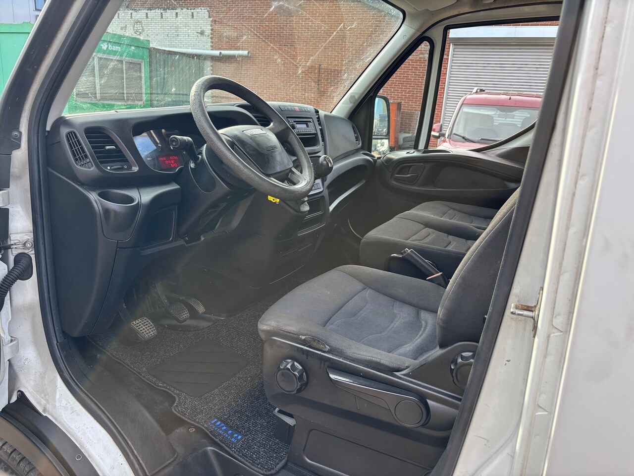 Iveco Daily - 35S14V 2.3 352 H2 L Kort L1 Trekhaak 3500 kg Euro 6