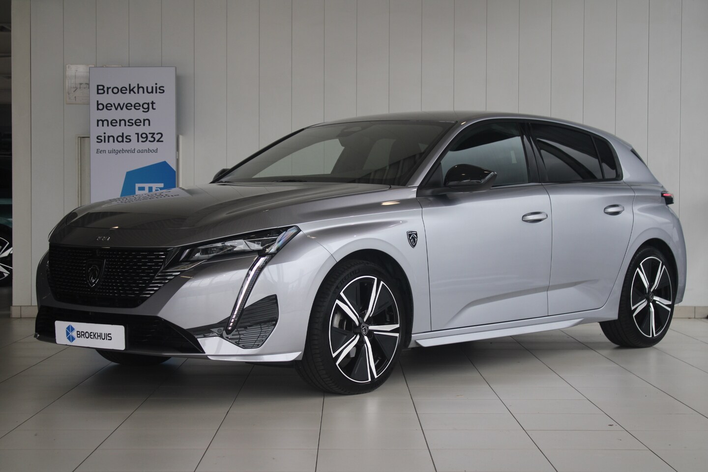 Peugeot 308 - 1.2 Turbo 130-PK GT NAVI | STOELVERWARMING | CAMERA | CLIMATE CONTROL | ADAPTIVE CRUISE CO - AutoWereld.nl