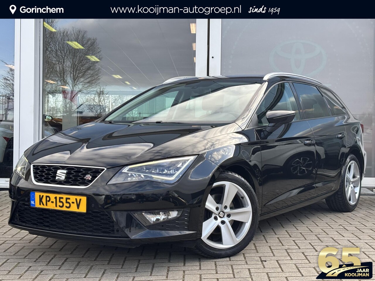 Seat Leon ST - 1.4 EcoTSI FR Connect | Pano Schuifdak | Navi | Elek. Bestuurdersstoel | Trekhaak | 1ste e - AutoWereld.nl