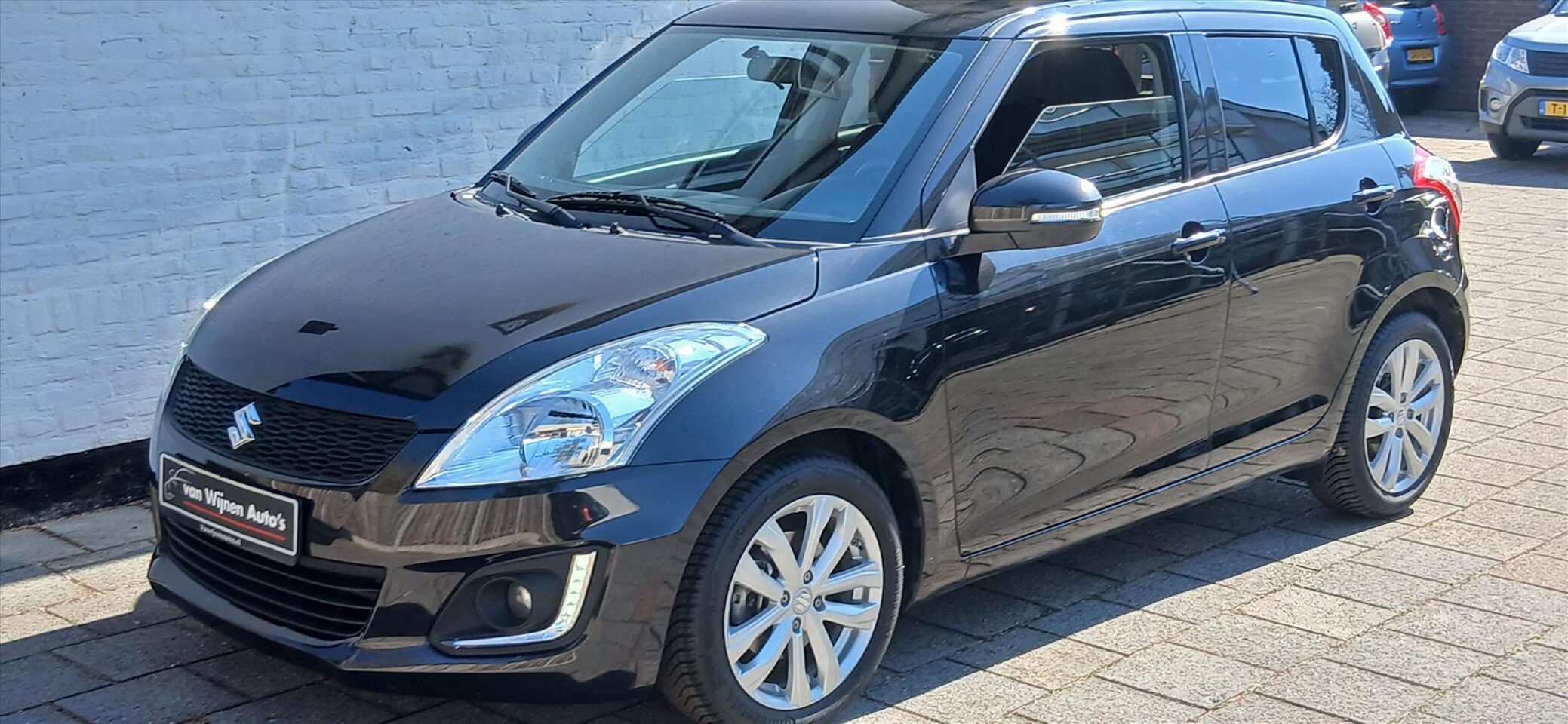 Suzuki Swift - 1.2 5DRS DUALJETT EXCLUSIVE ,CLIMA,KEYLESS - AutoWereld.nl
