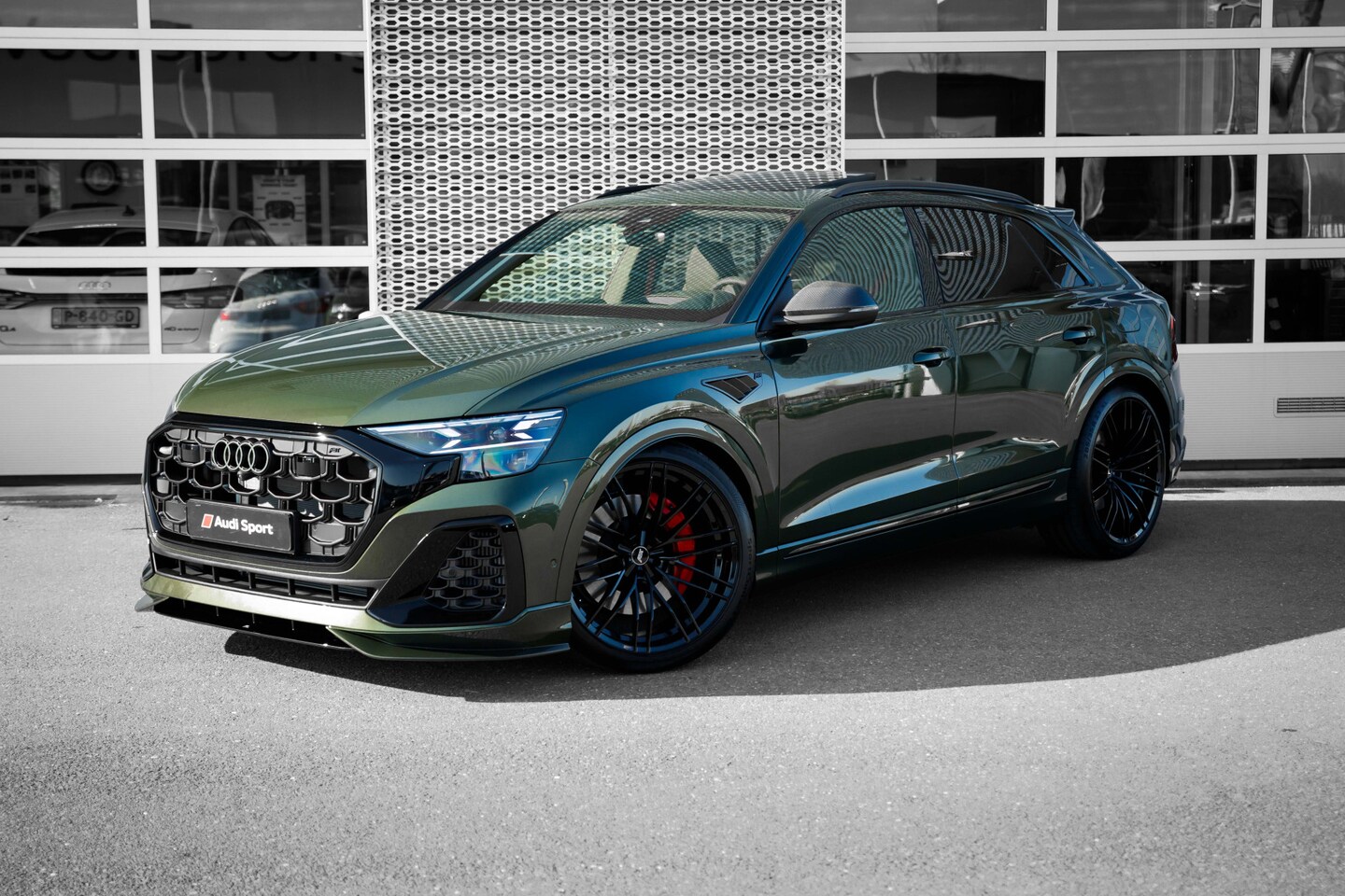 Audi Q8 - ABT AERO 60 TFSI e quattro Pro Line S Competition | Advanced onderstel | Assistentiepakket - AutoWereld.nl