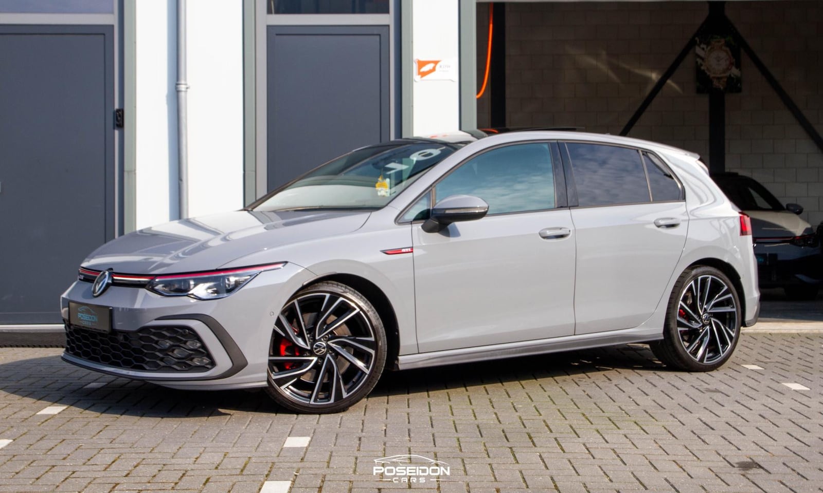 Volkswagen Golf - 2.0 TSI GTI PANO | KEYLESS | LEER | HARMAN | STOELVENTILATIE | ELEK.STOEL | ACC | DCC | A. - AutoWereld.nl