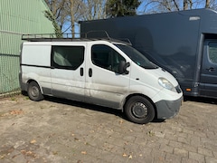 Opel Vivaro - 2.5 CDTI L2H1 DC