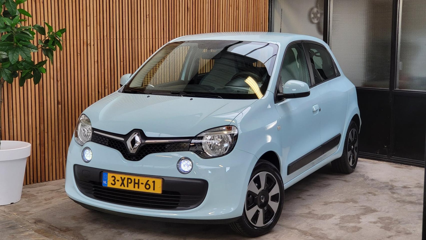 Renault Twingo - 1.0 Eerste eigenaar/ Dealer onderhouden 12 mnd garantie - AutoWereld.nl