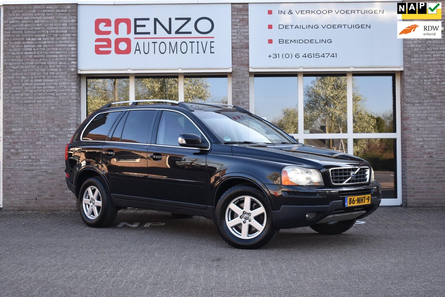 Volvo XC90 - 2.4 D5 Youngtimer Apple carplay 7-zitter Trekhaak zeer goed onderhoud - AutoWereld.nl