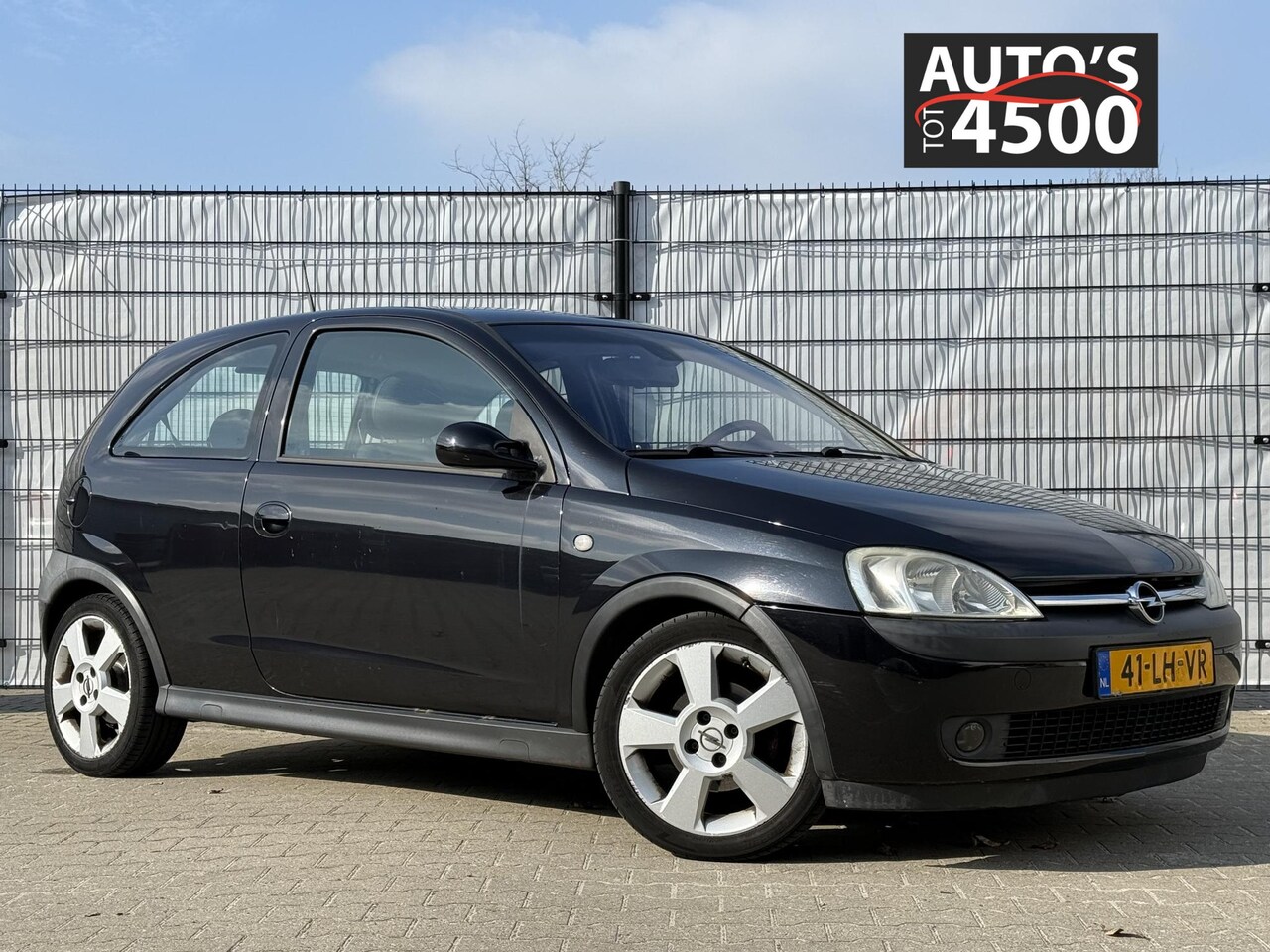 Opel Corsa - 1.8-16V GSi!! Nieuwe apk! Van 1e eigenaar! - AutoWereld.nl