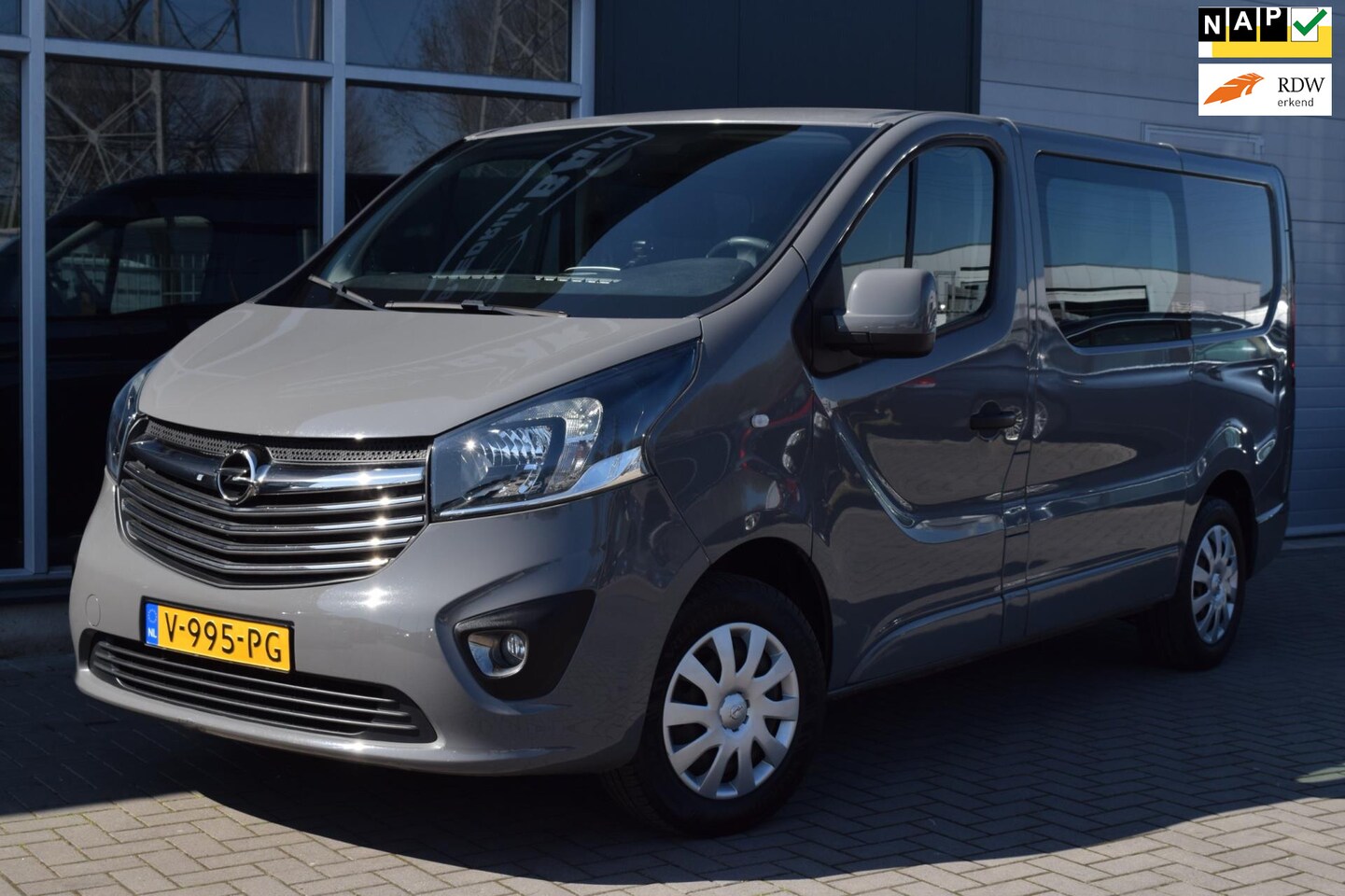 Opel Vivaro - 1.6 CDTI L1H1 DC Sport EcoFlex | Navi | Airco | Cruise | PDC | NAP + APK 5-2026 ! - AutoWereld.nl