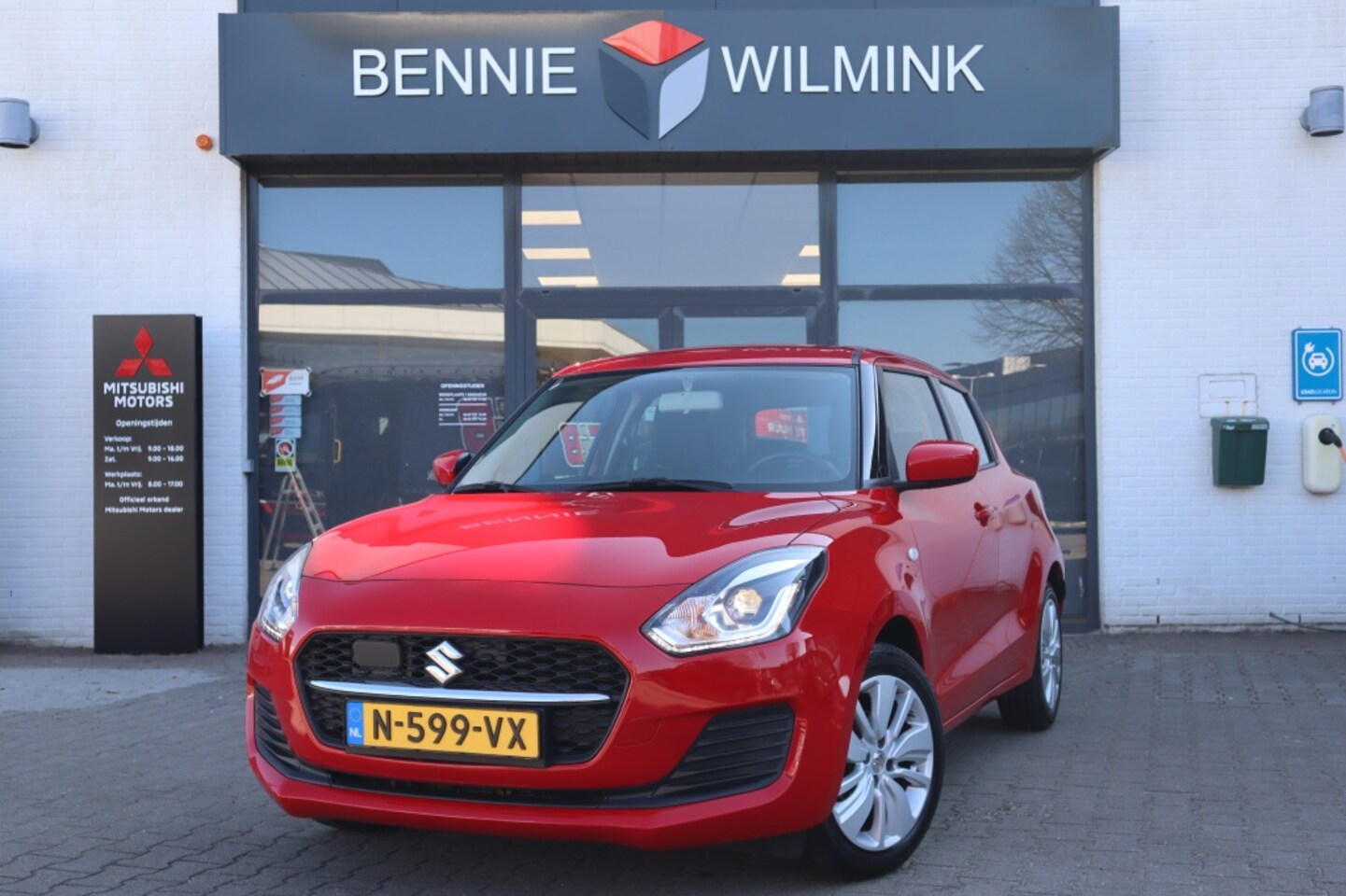 Suzuki Swift - 1.2 Comfort Hybrid AdaptiveCruise/AppleCarplay/Camera - AutoWereld.nl