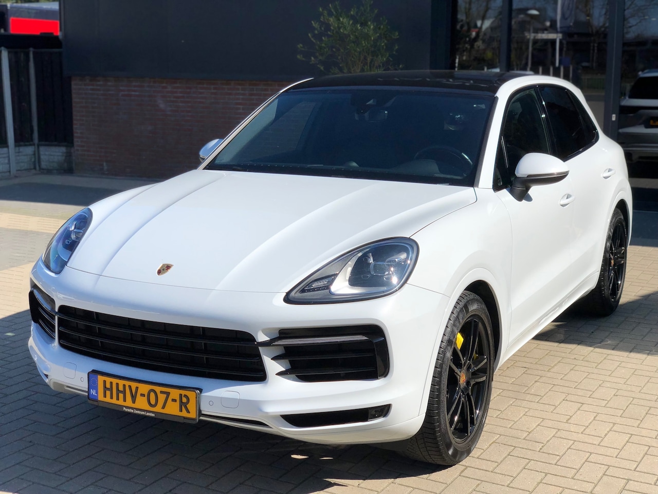 Porsche Cayenne - 3.0 SPORTCHRONO LUCHTVERING MEMORY STOELEN XENON LED NAVI CRUISE - AutoWereld.nl