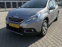 Peugeot 2008 - 1.2 2015 / Trekhaak / Navi / Pdc / Lage KM