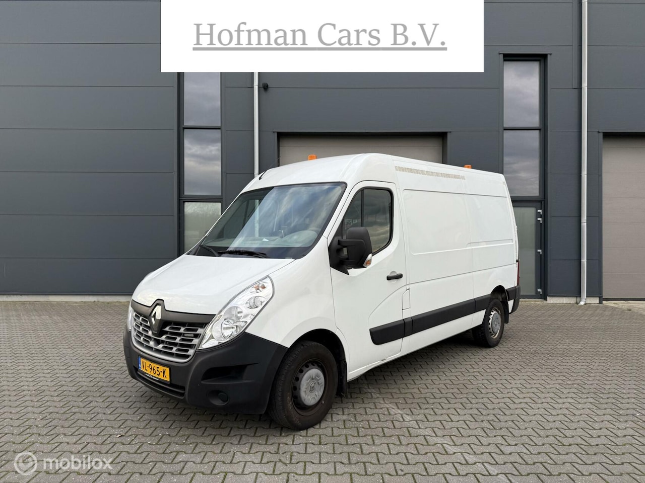 Renault Master - bestel T35 2.3 dCi L2H3 - AutoWereld.nl