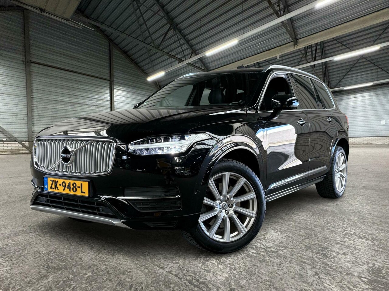 Volvo XC90 - 2.0 T8 AWD Inscription | HUD | Luchtvering | Trekhaak - AutoWereld.nl