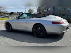 Porsche 911 Cabrio - 3.6 Carrera 4
