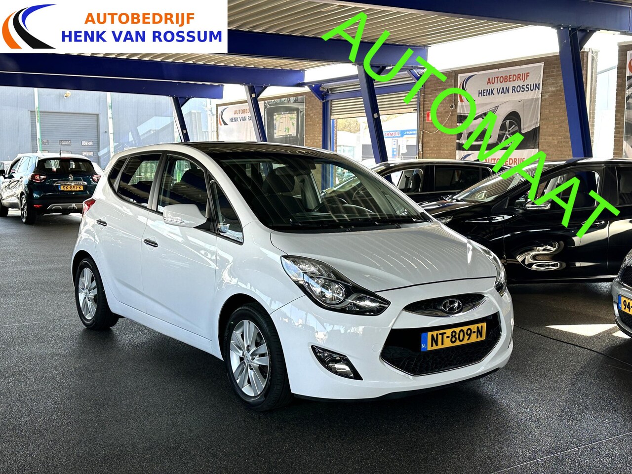 Hyundai ix20 - 1.6i i-Catcher Automaat | Trekhaak | Navi | Cruise | Panoramadak. - AutoWereld.nl