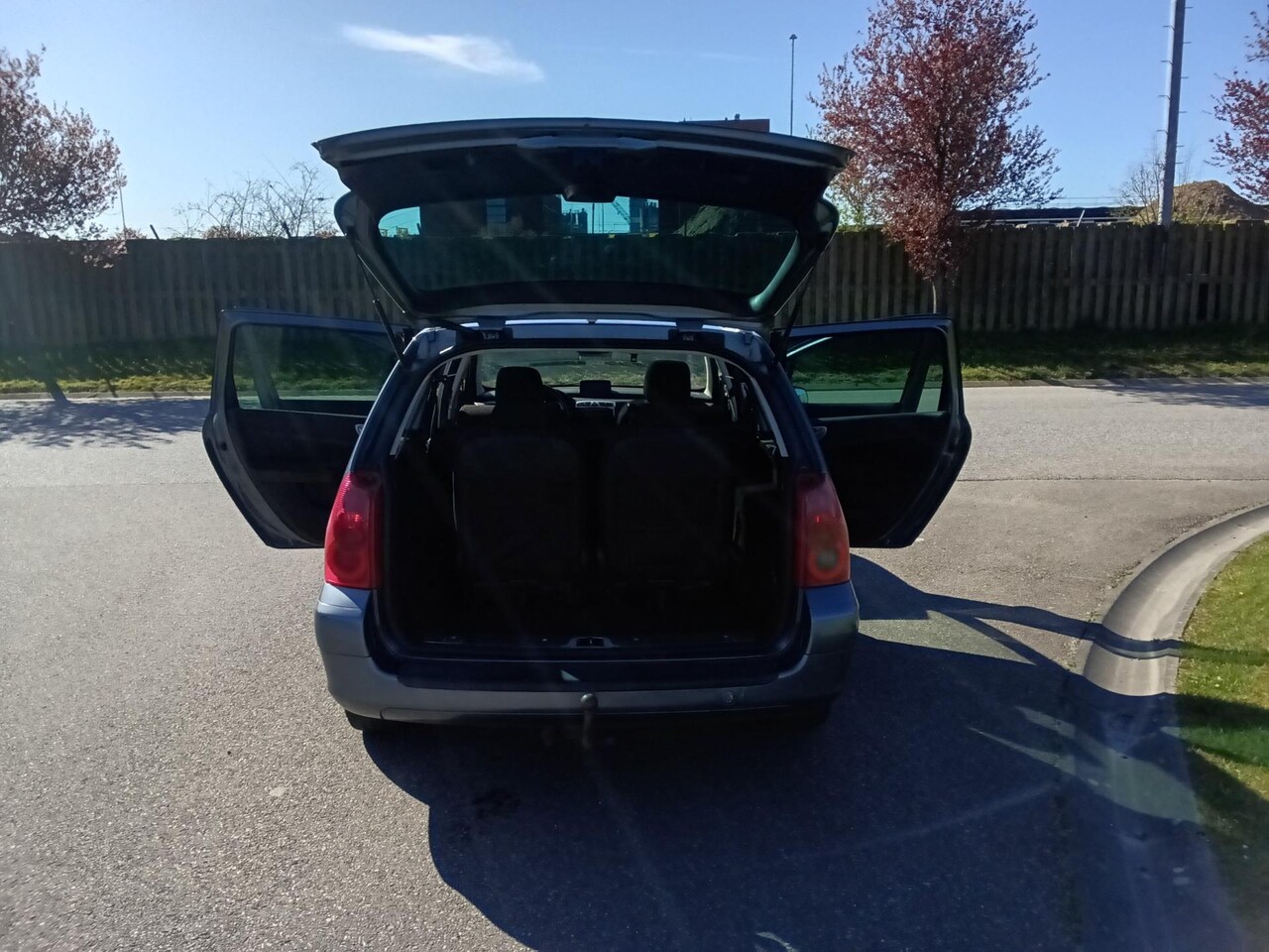 Peugeot 307 SW - 2.0 16V Navtech 7-PERSOONS