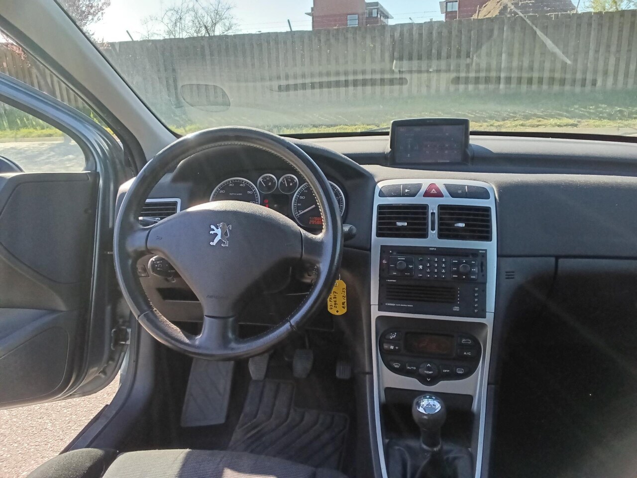 Peugeot 307 SW - 2.0 16V Navtech 7-PERSOONS