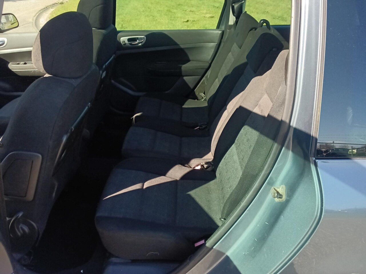 Peugeot 307 SW - 2.0 16V Navtech 7-PERSOONS