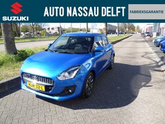 Suzuki Swift - 1.2 Style Smart Hybrid AUTOMAAT parkeersensoren achteruitrij Camera