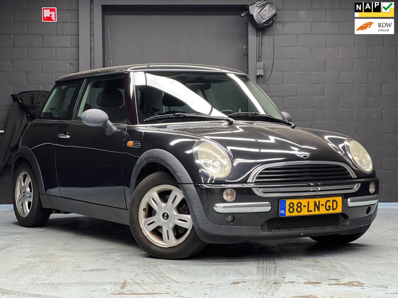 MINI One - Mini 1.6 Salt|128 DZ KM|BLUETOOTH|NL AUTO| - AutoWereld.nl
