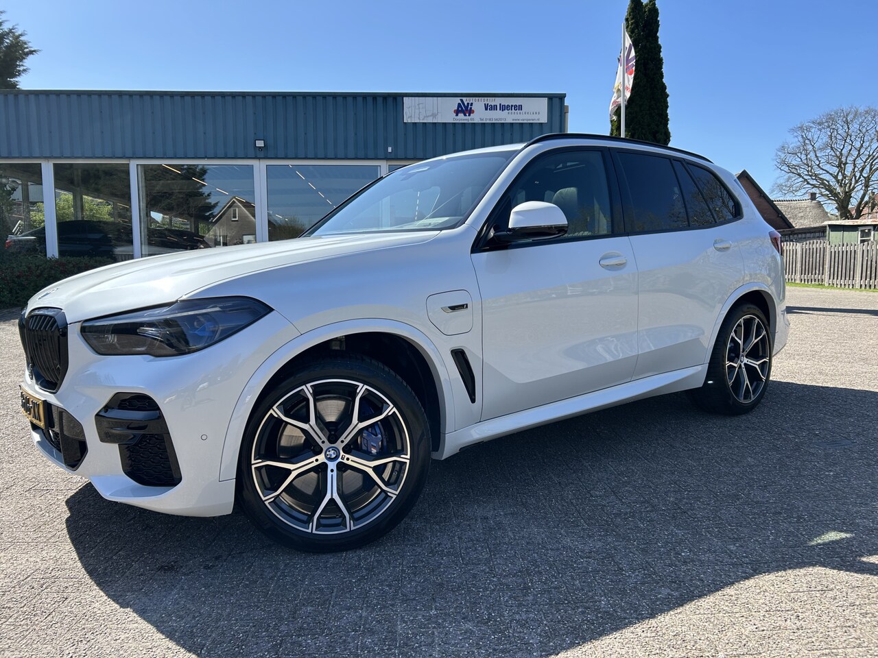 BMW X5 - xDrive45e High Executive M Sport,Wit metalic! Pano,Trekhaak,Laser light - AutoWereld.nl