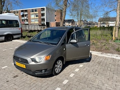 Mitsubishi Colt - 1.3 Edition Two incl. afneembare trekhaak, airco, cruise control en regensensor