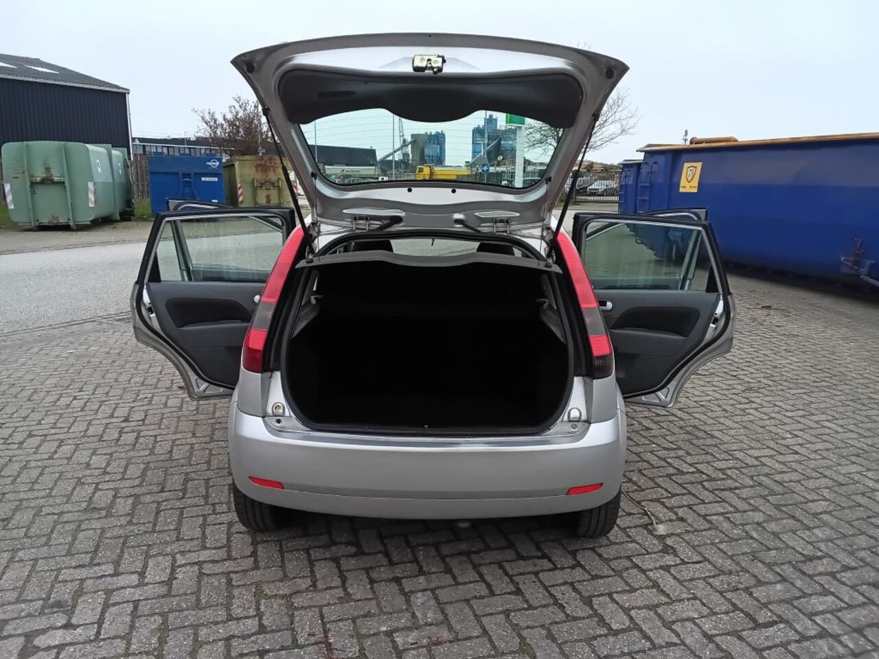 Ford Fiesta - 1.4-16V First Edition AIRCO, NIEUWE DISTRIBUTIE