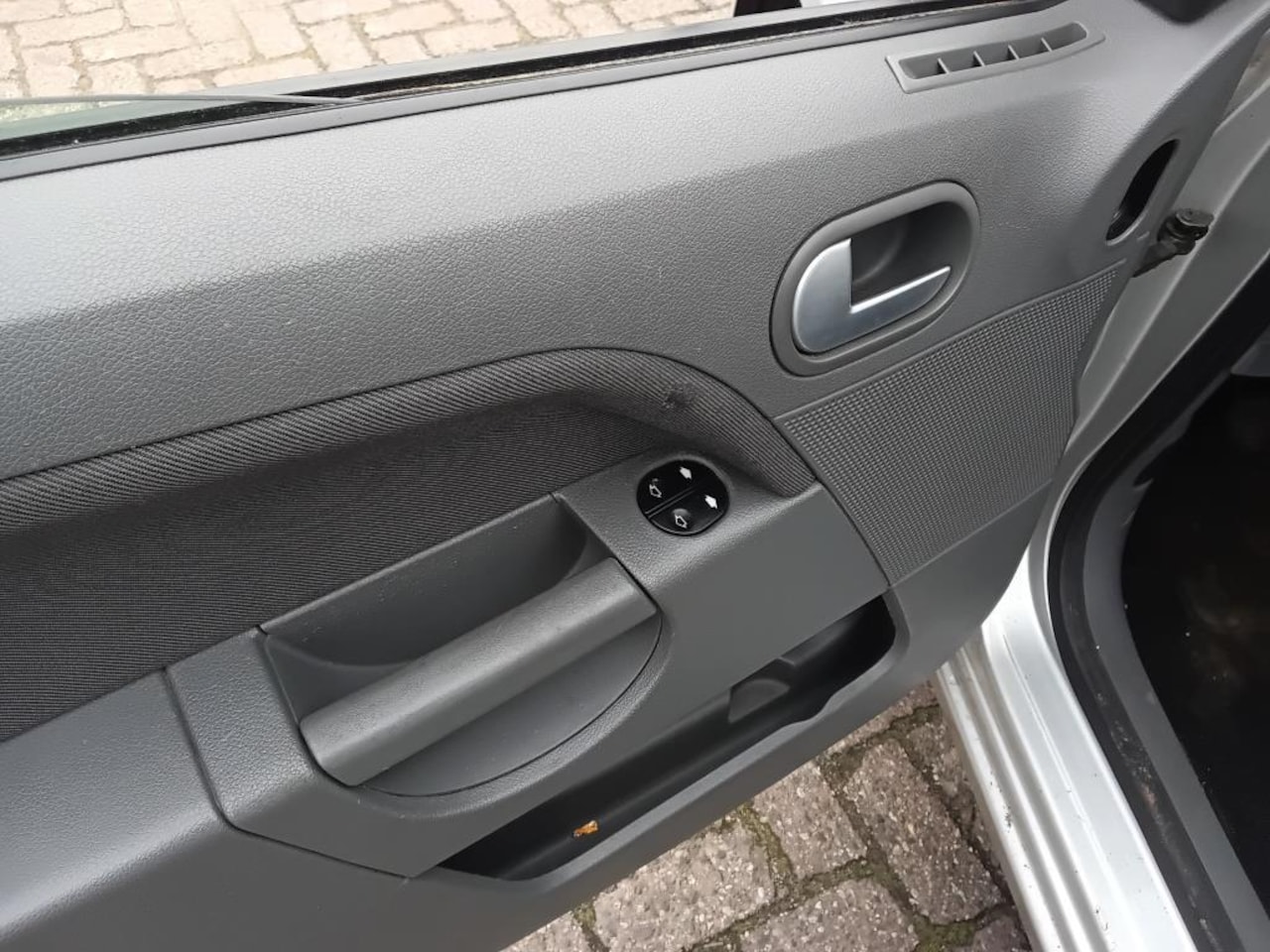 Ford Fiesta - 1.4-16V First Edition AIRCO, NIEUWE DISTRIBUTIE