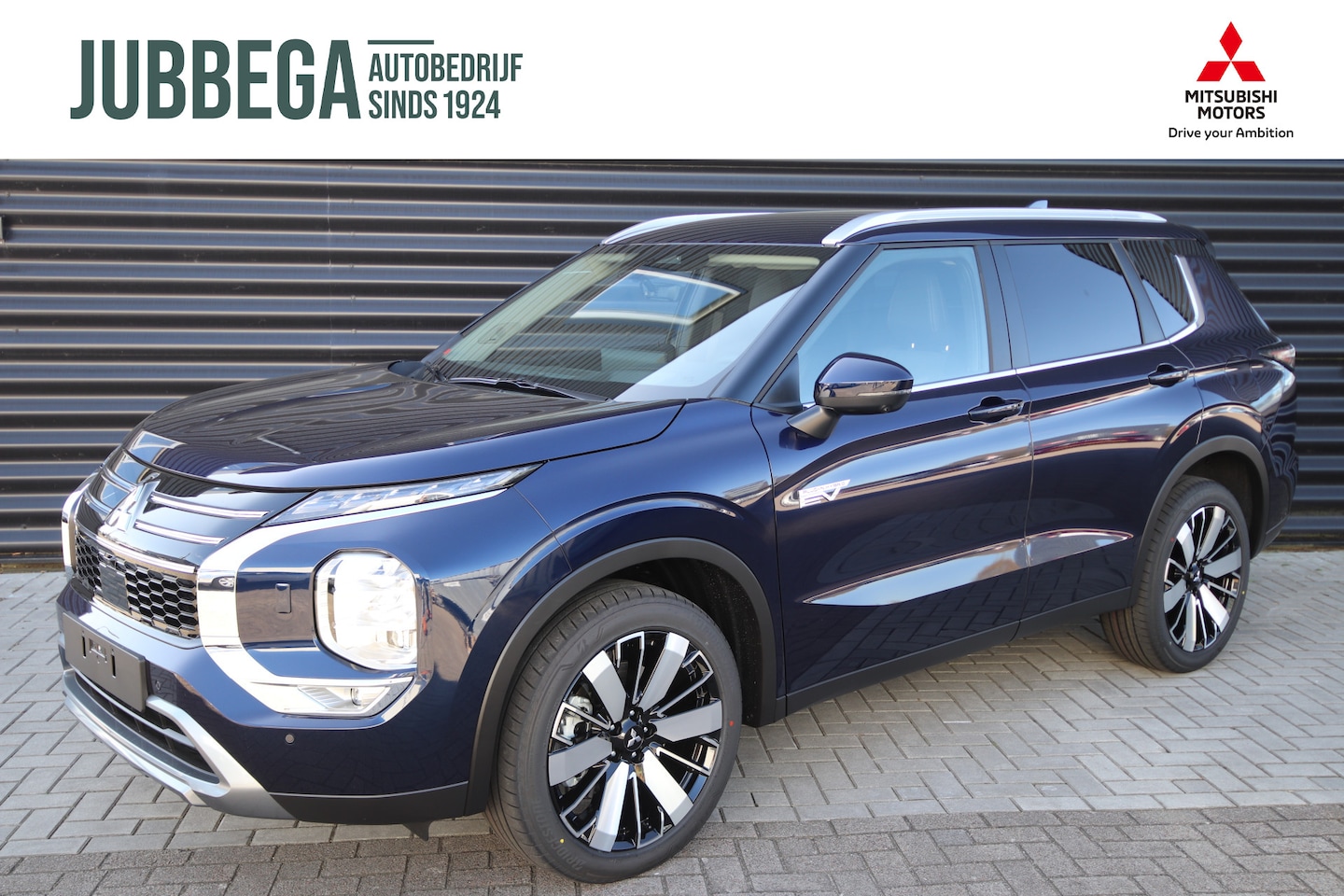 Mitsubishi Outlander - 2.4 PHEV First Edition Cosmic Blue - AutoWereld.nl