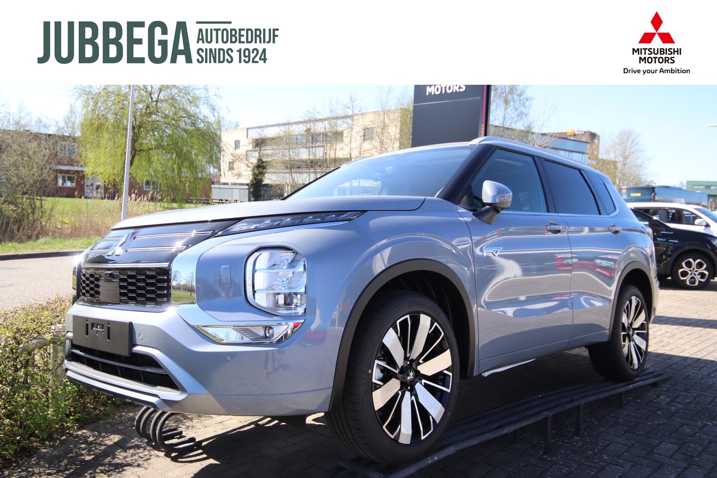 Mitsubishi Outlander - 2.4 PHEV Instyle Moonstone Grey - AutoWereld.nl