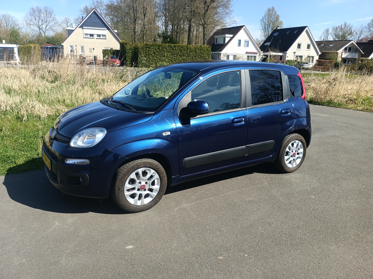 Fiat Panda - 0.9 TwinAir Lounge Bluetooth, Climate control, prachtige fris wit interieur - AutoWereld.nl