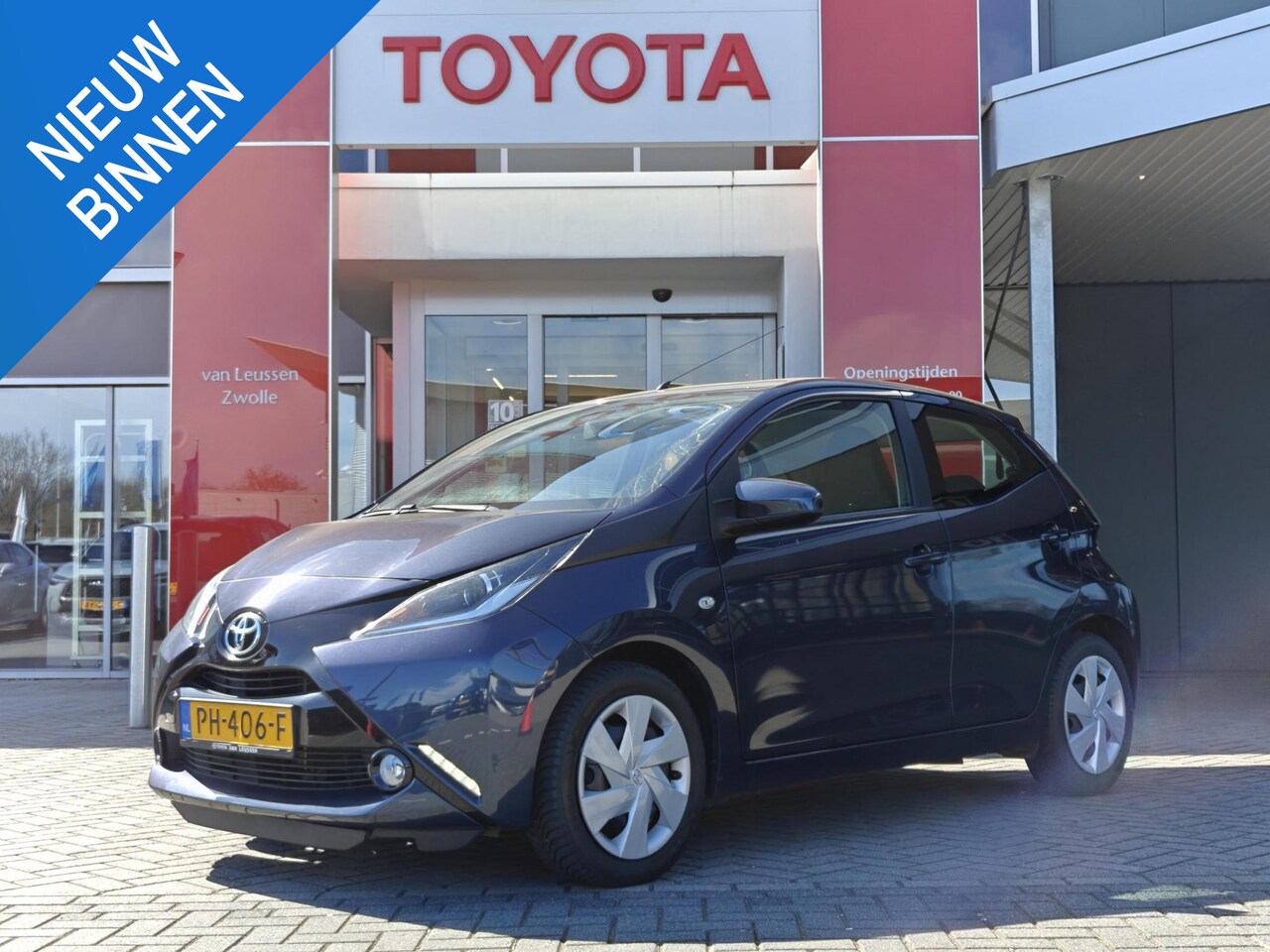 Toyota Aygo - 1.0 VVT-i x-play 1.0 VVT-i x-play - AutoWereld.nl
