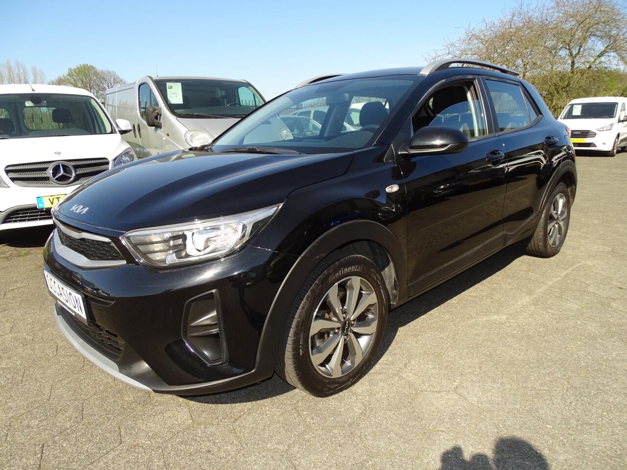 Kia Stonic - 1.2 Urban Edition AIRCO/APPLE CARPLAY/LMV/PDC - AutoWereld.nl