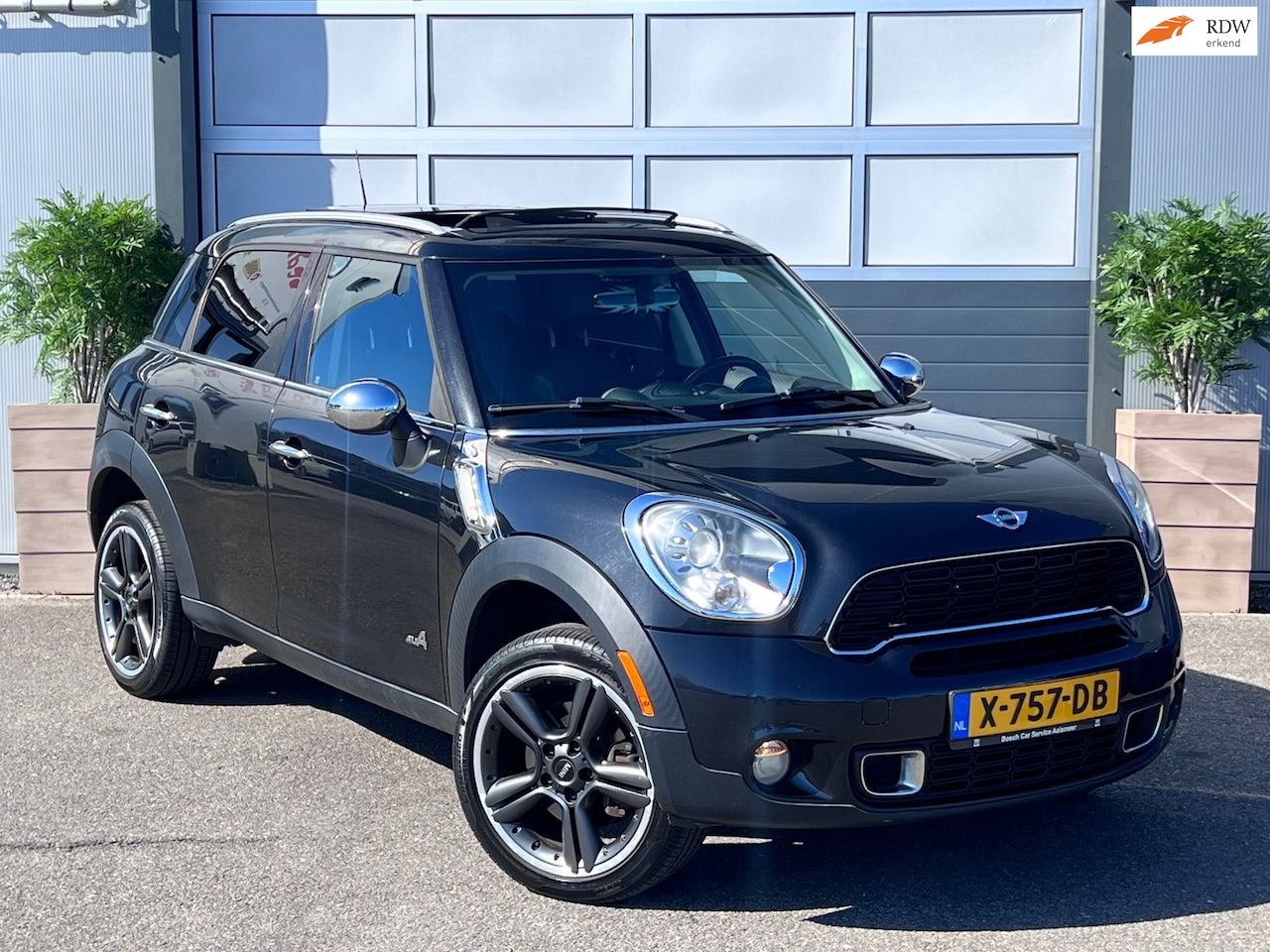 MINI Countryman - Mini 1.6 Cooper S ALL4 Chili / PANO / AUTOMAAT / 5 PERSOONS / LEER / XENON / HARMAN KARDON - AutoWereld.nl