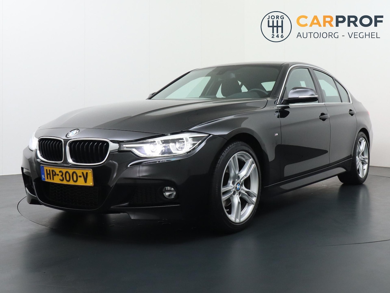 BMW 3-serie - 318i M Sport Navigatie NL Auto - AutoWereld.nl