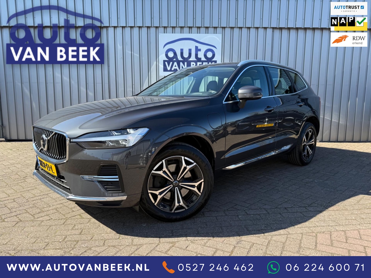 Volvo XC60 - 2.0 T6 AWD Inscription|Pano|H+K|Trekhaak|Facelift - AutoWereld.nl