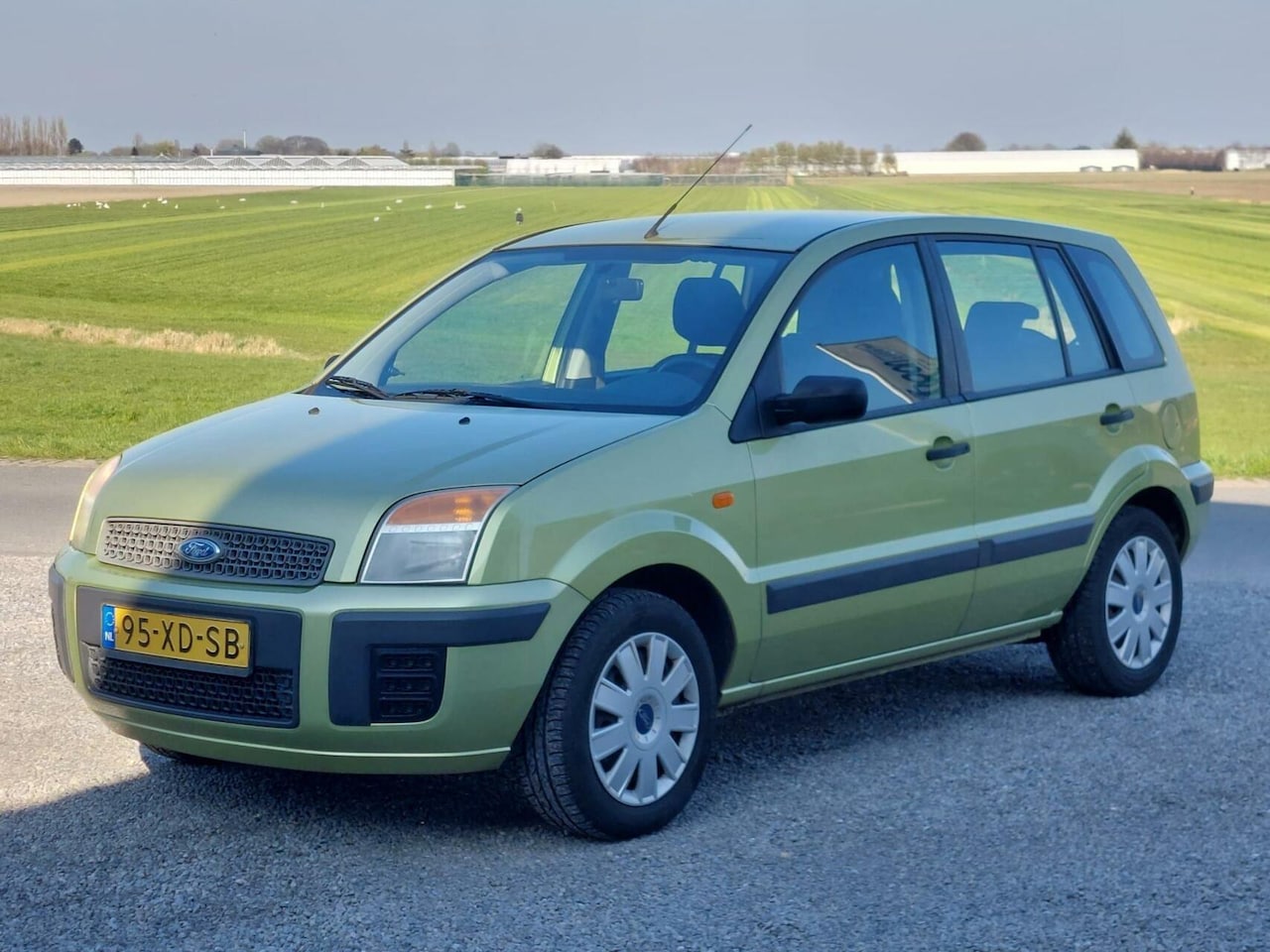 Ford Fusion - 1.4 16V CHAMPION | AIRCO | TREKHAAK | APK 4-26!! - AutoWereld.nl