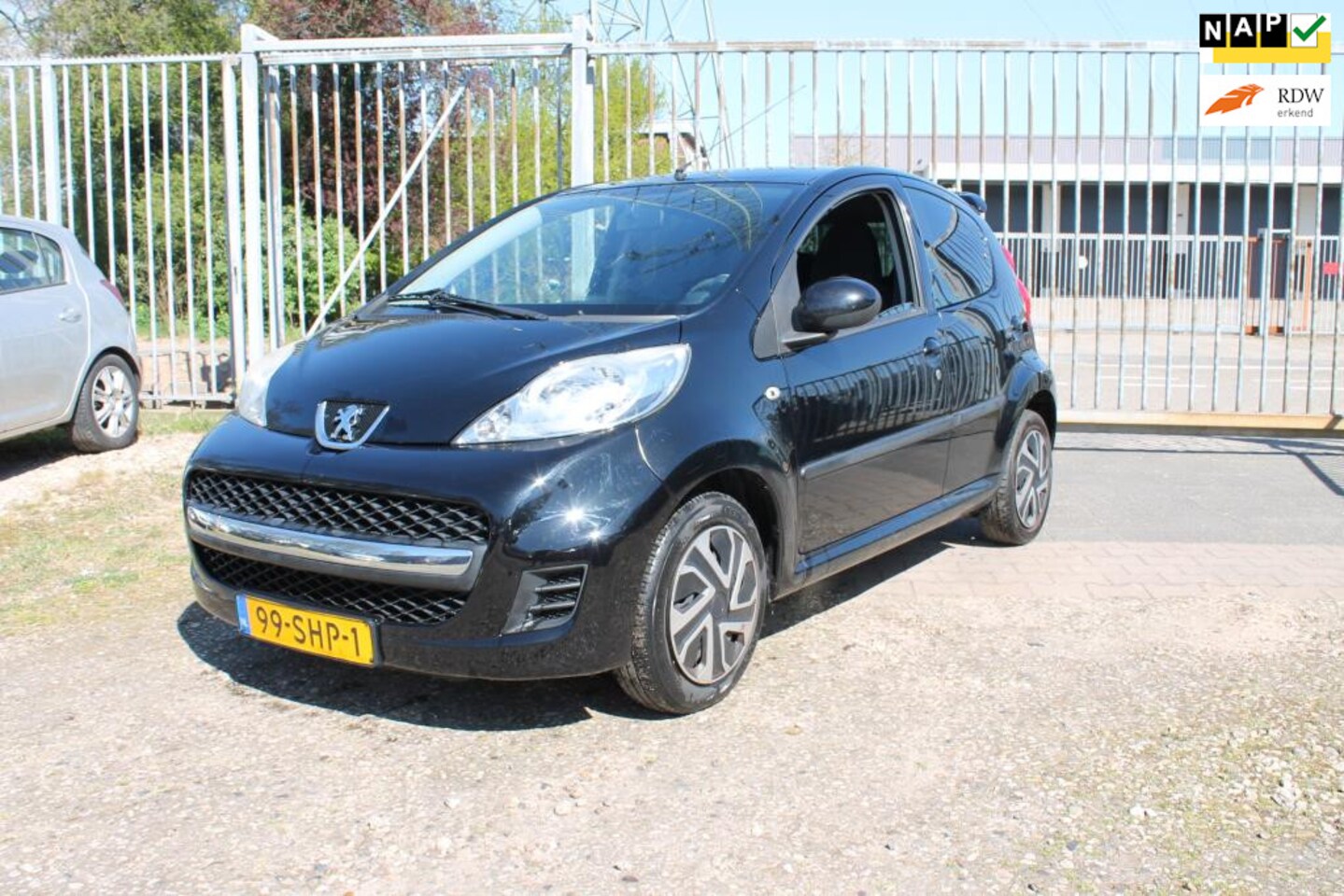Peugeot 107 - 1.0-12V XS 1.0-12V XS - AutoWereld.nl