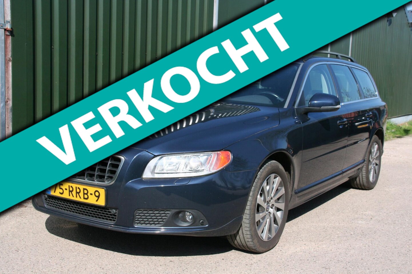 Volvo V70 - 1.6 T4 Limited Edition 1.6 T4 Limited Edition, AIRCO, LEER, NAVIGATIE, DEALER ONDERHOUD - AutoWereld.nl