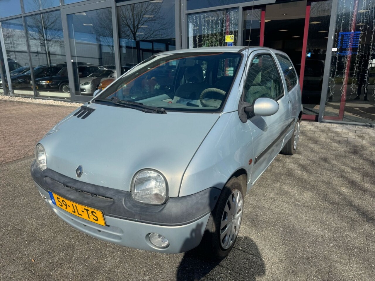 Renault Twingo - 1.2 Hélios Quicksh.5 AIRCO APK 10-25 BJ 2002 !!! - AutoWereld.nl