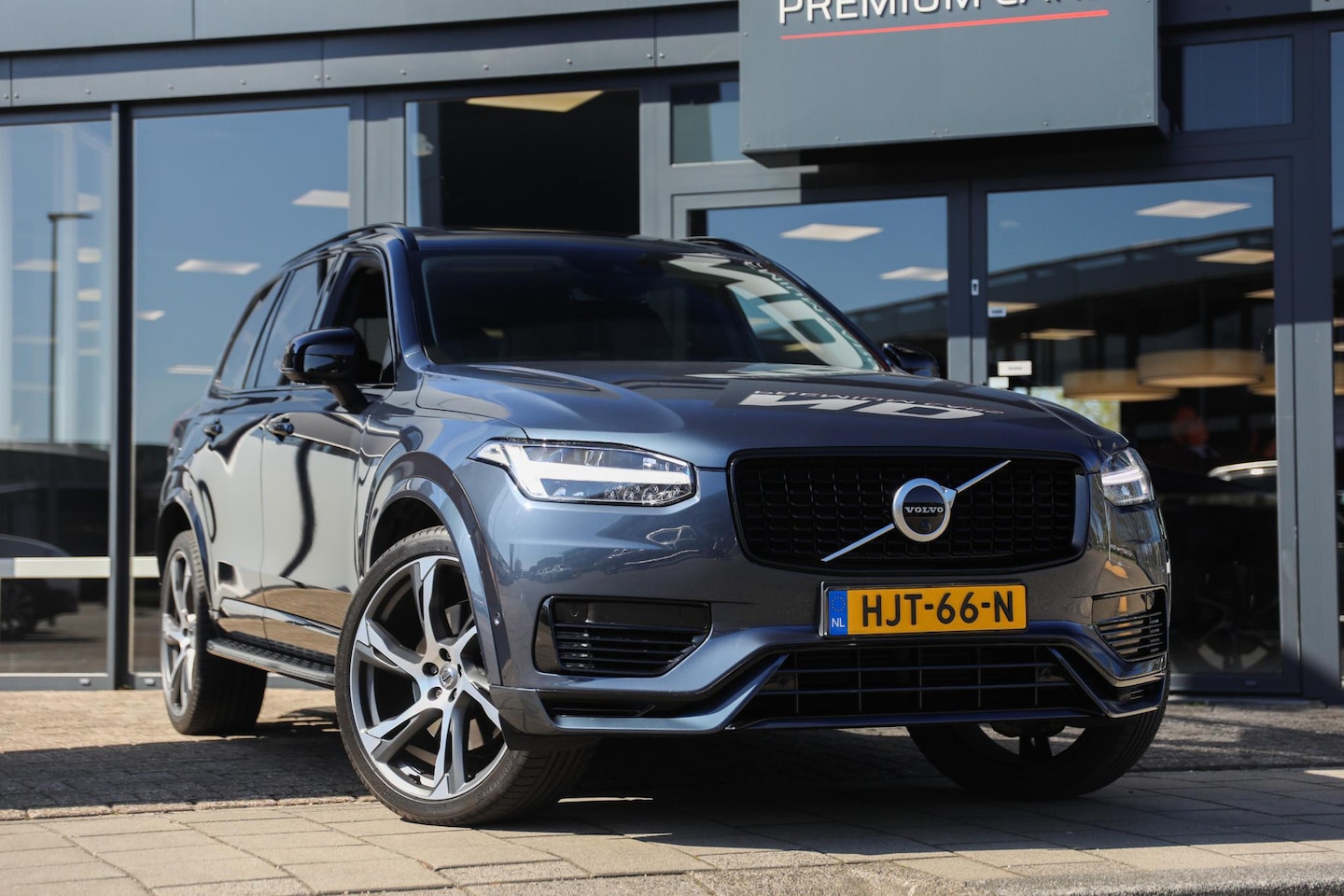 Volvo XC90 - 2.0 T8 Recharge AWD Inscription | Schuif-kantel dak | Trekhaak wegklapbaar | H&K | 22" - AutoWereld.nl
