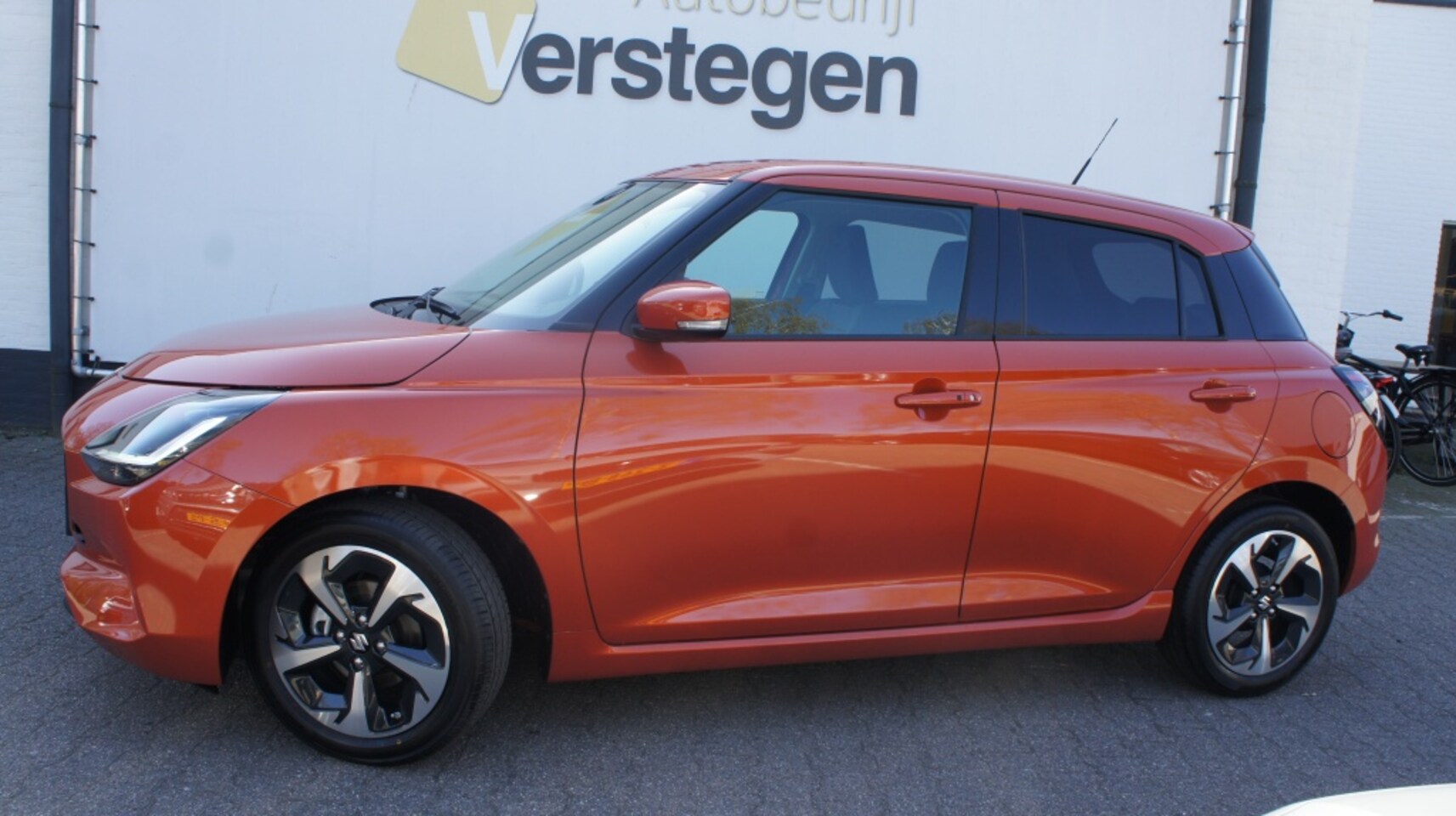 Suzuki Swift - 1.2 Style Smart Hybr - AutoWereld.nl