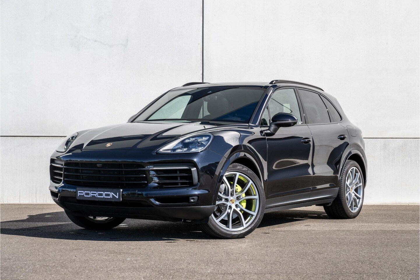 Porsche Cayenne - 3.0 E-Hybrid MATRIX PDLS+ | PANO | 21"LMV | ACHTERAS BEST. | LUCHTVERING - AutoWereld.nl