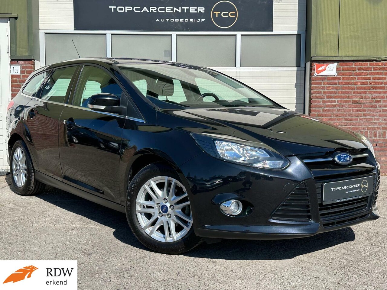 Ford Focus Wagon - 1.0 EcoBoost/ARICO/CRUISE/PARKS/NAVI/APK - AutoWereld.nl