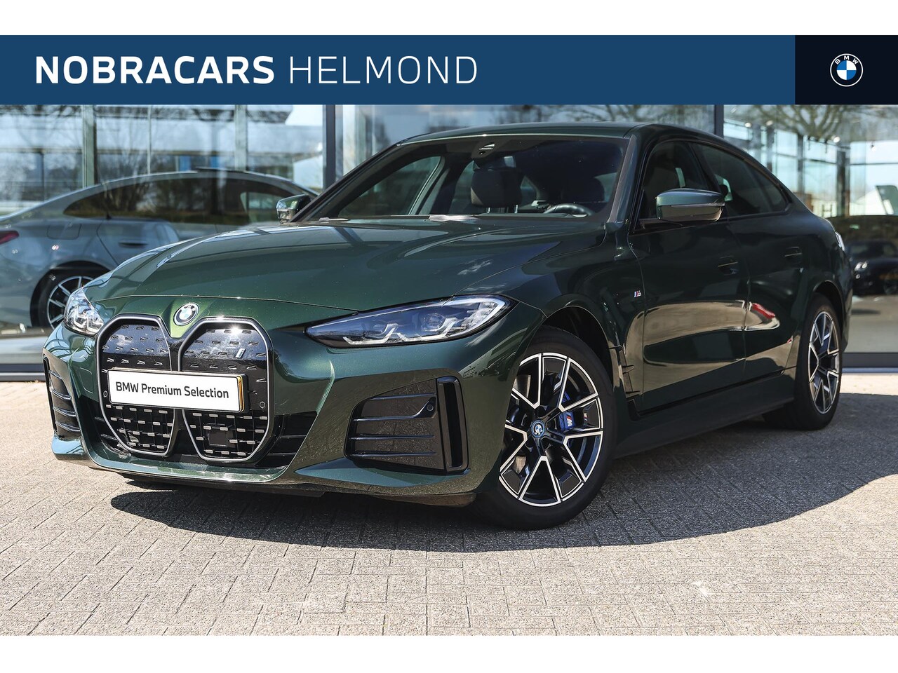 BMW i4 - eDrive40 High Executive M Sport / Comfort Access / Live Cockpit Professional / Parking Ass - AutoWereld.nl