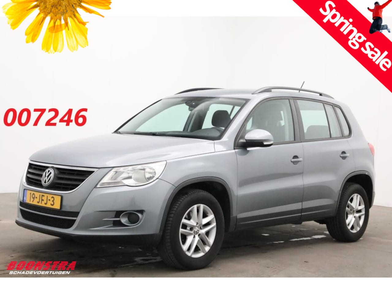 Volkswagen Tiguan - 2.0 TDI 4Motion Comfort&Design Clima Cruise - AutoWereld.nl