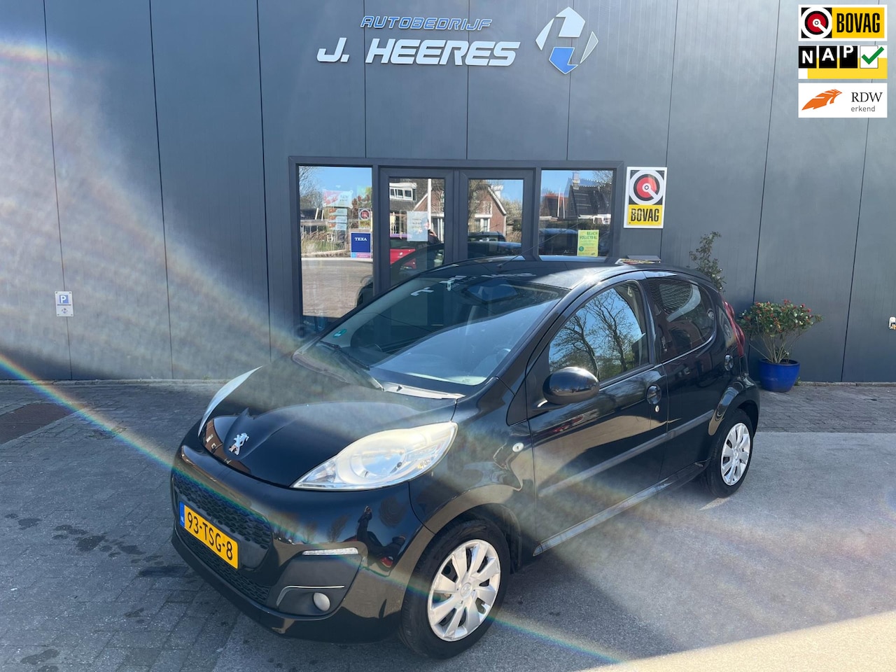 Peugeot 107 - 1.0 Envy 1.0 Envy,Airco,Nw apk. - AutoWereld.nl