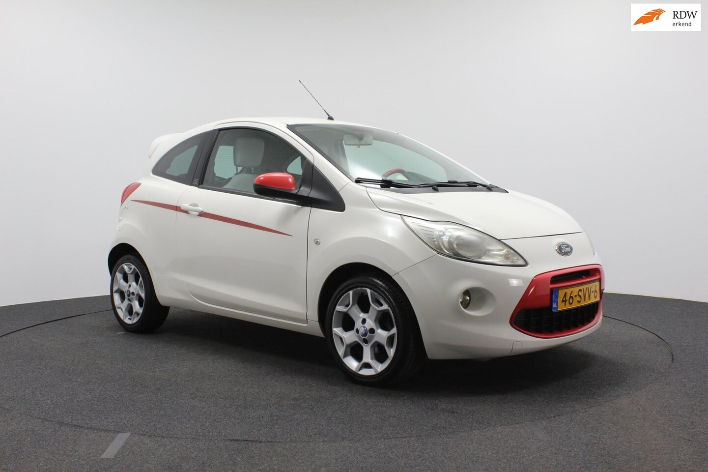 Ford Ka - 1.2 Titanium X start/stop | Airco | Sportvelgen | Goed onderhouden | Sport uitvoering - AutoWereld.nl